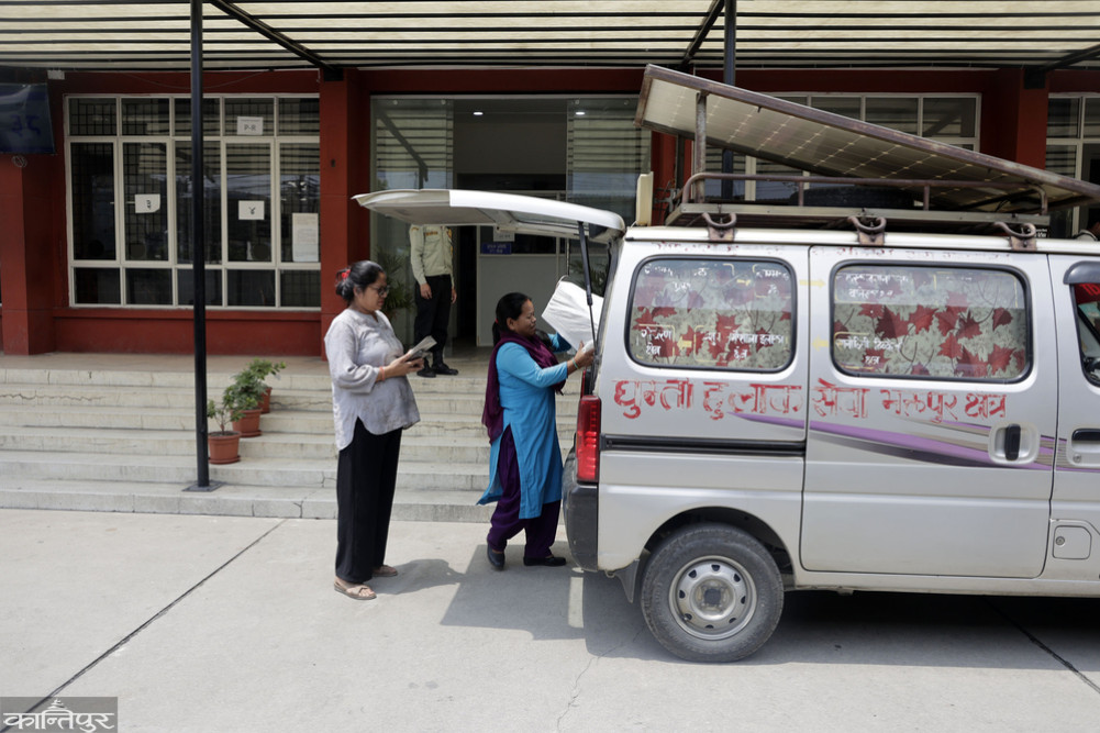 Licenses with a validity of less than one year will only be printed after renewal.