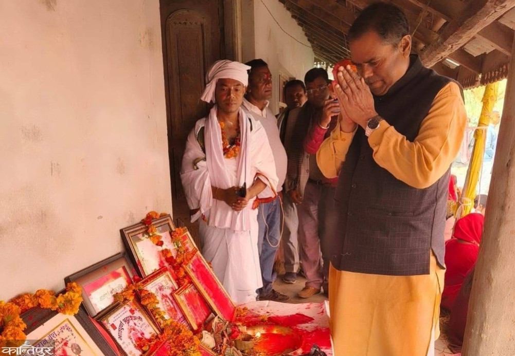 Upendra offers condolences after visiting the home of a rival candidate who is grieving the loss of a father