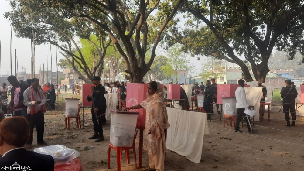 Estimated voter turnout in Parsa is 67 percent.