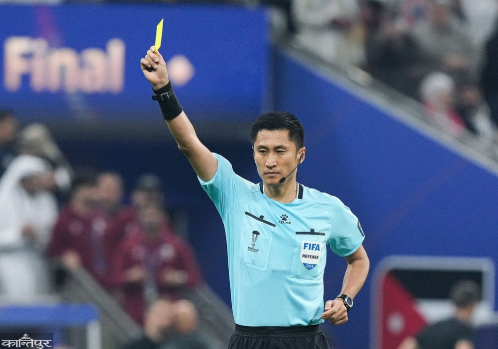 Chinese 'card master' at the World Cup