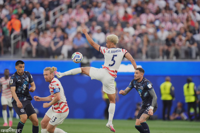 USA leads by three goals
