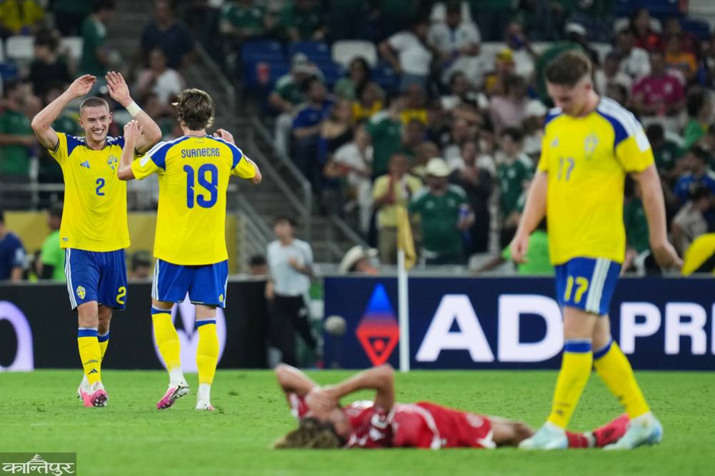 Sweden top Group F after beating Tunisia