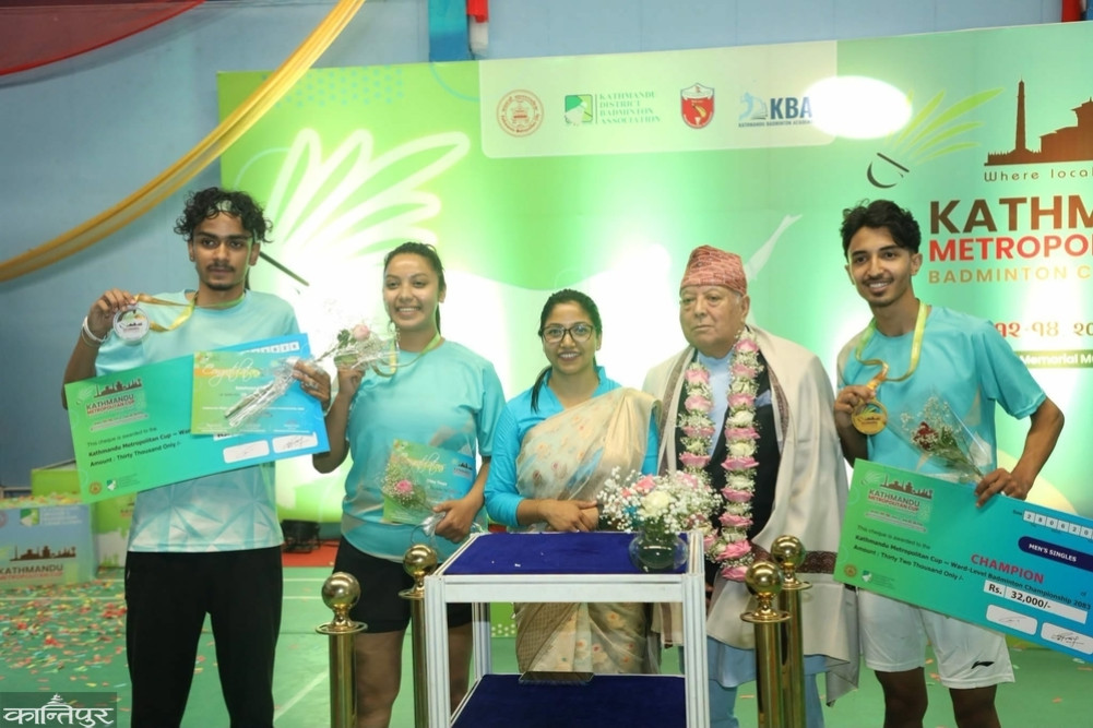 Azarenka crowned champion in Metropolitan Cup badminton