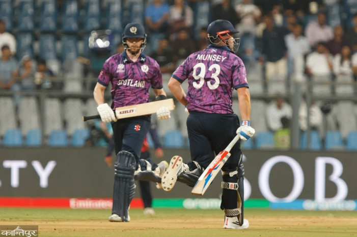 Scotland's score in the powerplay is 52/0.
