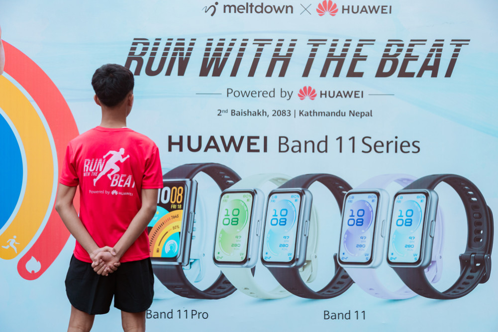 Huawei unveils 'Band Eleven'