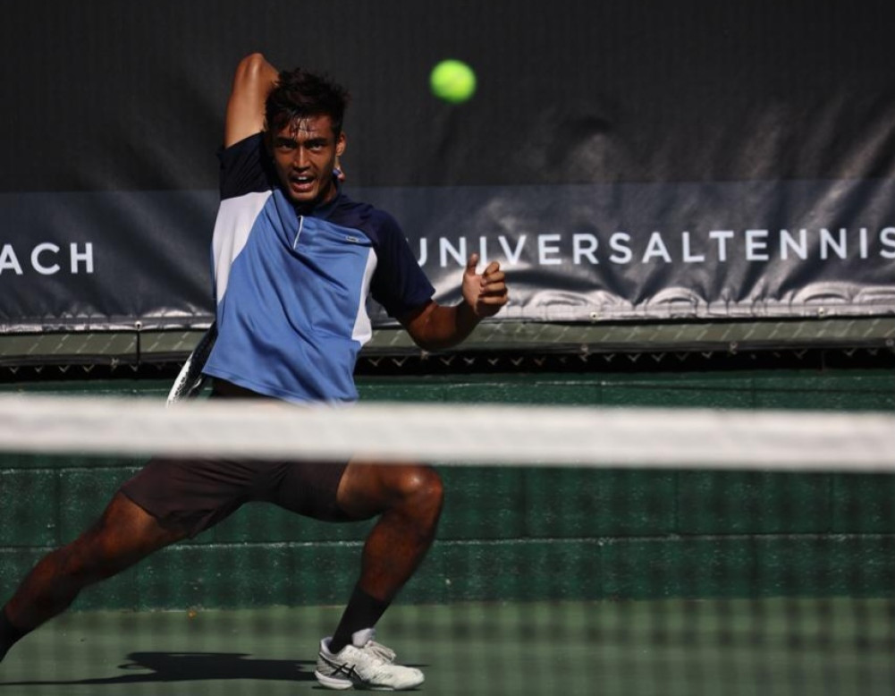 Abhishek's winning start at Kunming Open