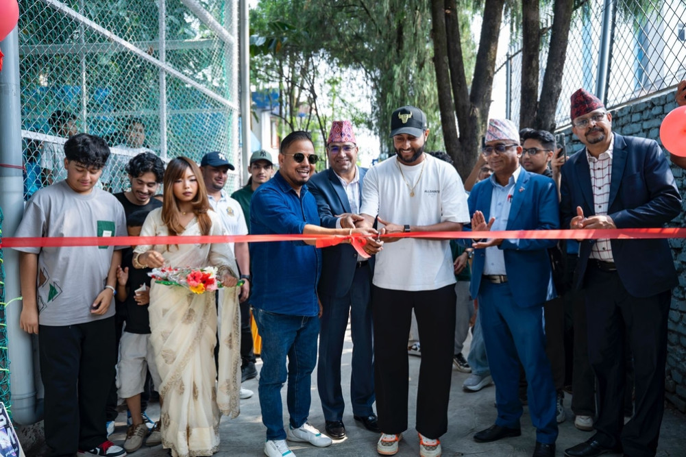 American cricketer inaugurates Uniglobe Cricket Academy