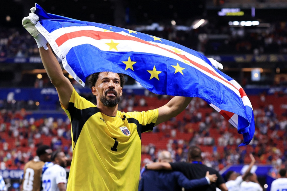 40-year-old goalkeeper Vojinha's astonishing performance