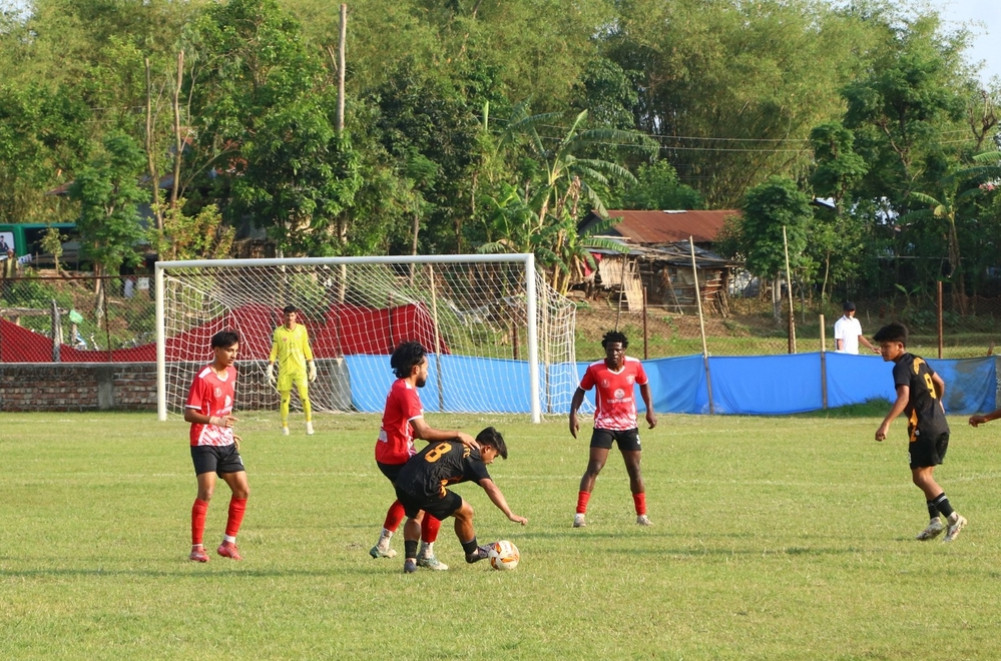 Bharoul Gold Cup: Pathari Sporting close to title