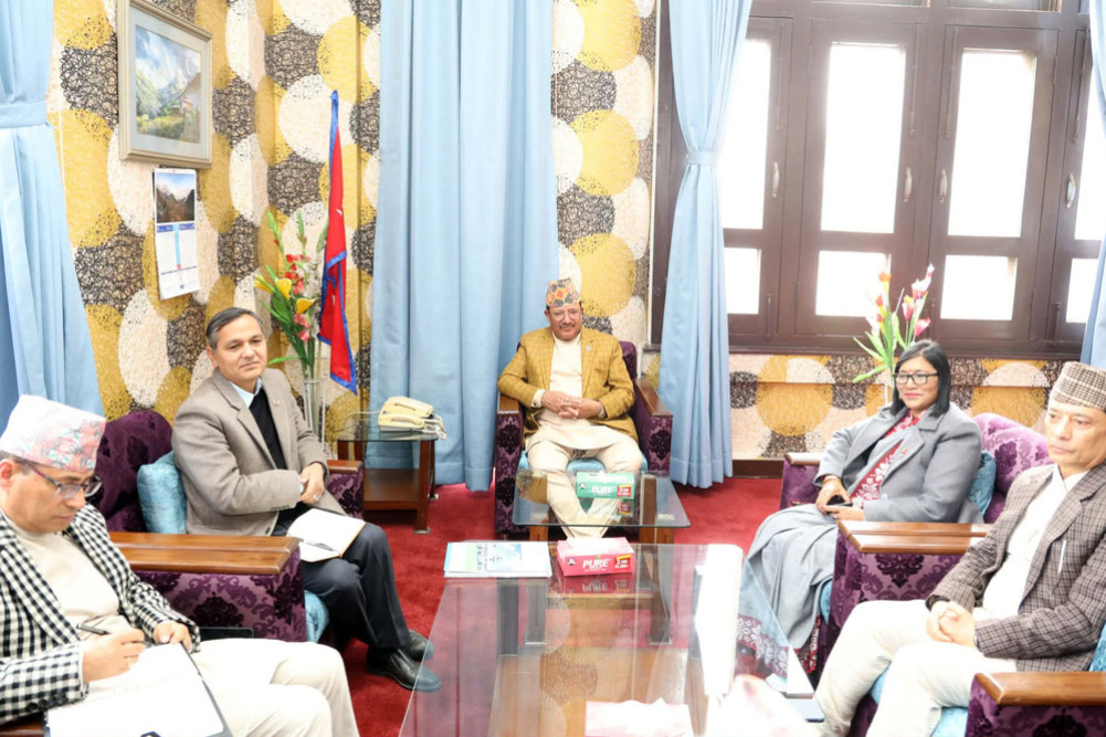 Meeting between Commission officials and Home Minister, commitment to comply with code of conduct and eliminate undesirable activities