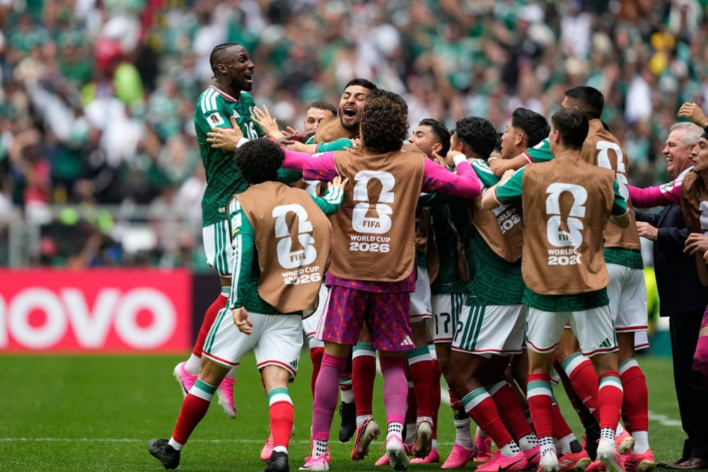 Mexico leads at halftime in opening match of 2026 World Cup