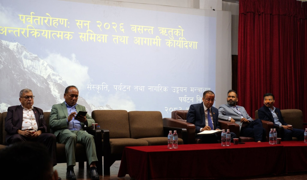 Government determining the 'carrying capacity' of Mount Everest