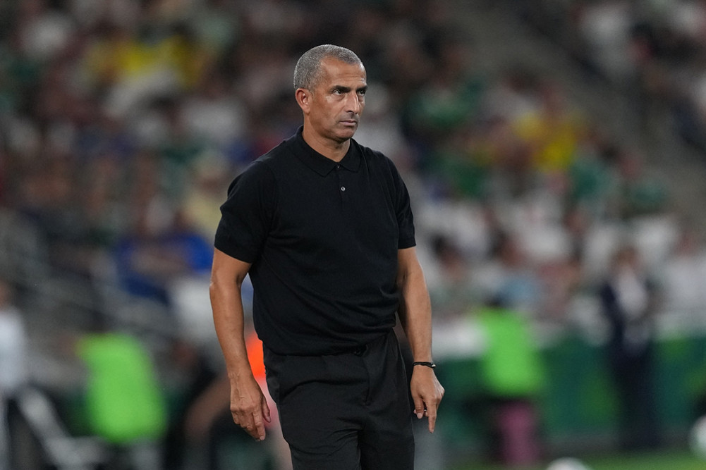 The first coach in World Cup history to be fired after just one game