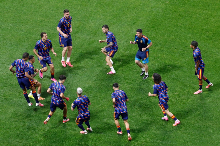 Spain makes 4 changes