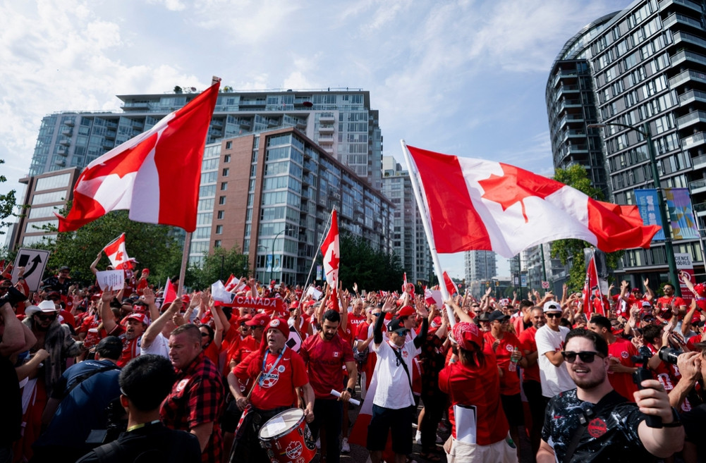 Switzerland and Canada compete to become group winners