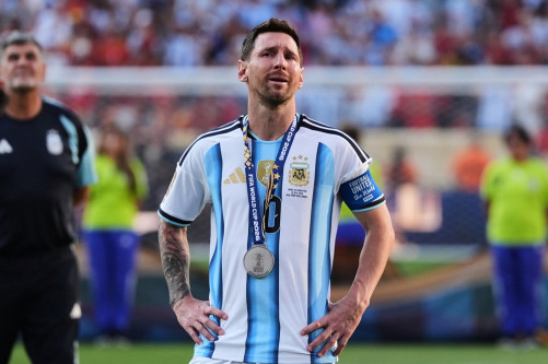 Messi voted the best by sports journalists worldwide