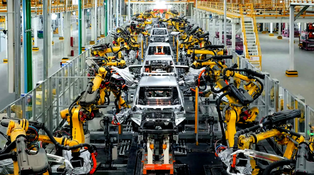 When we arrived at the BYD factory where robots were building