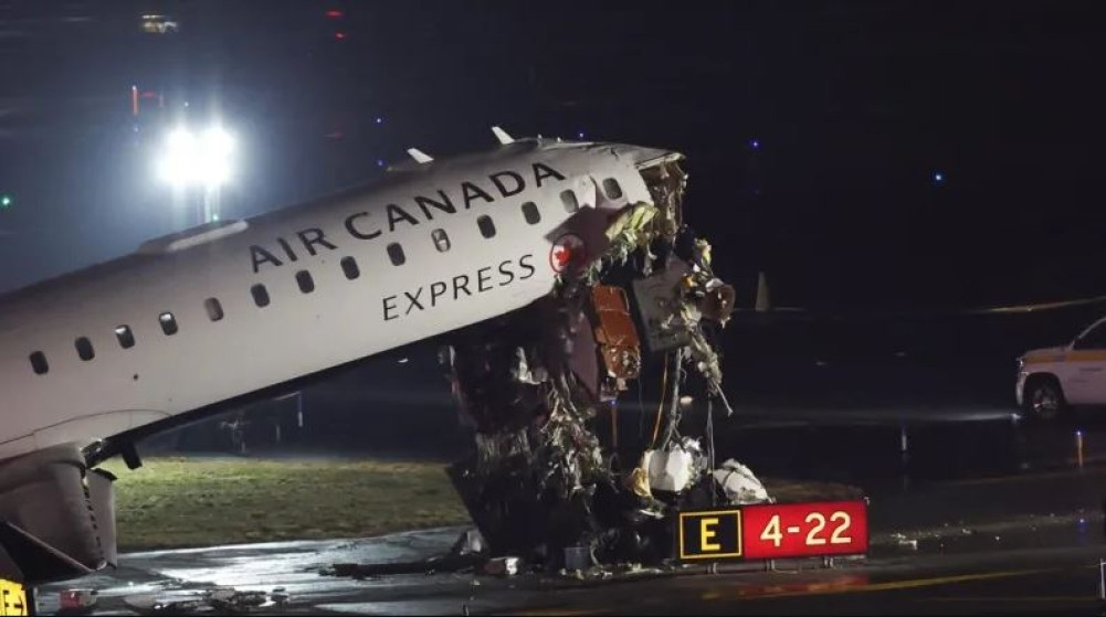 Plane hits fire truck at New York's LaGuardia Airport