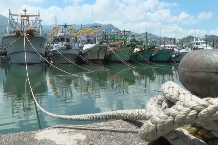 Typhoon threat in China after deadly storm