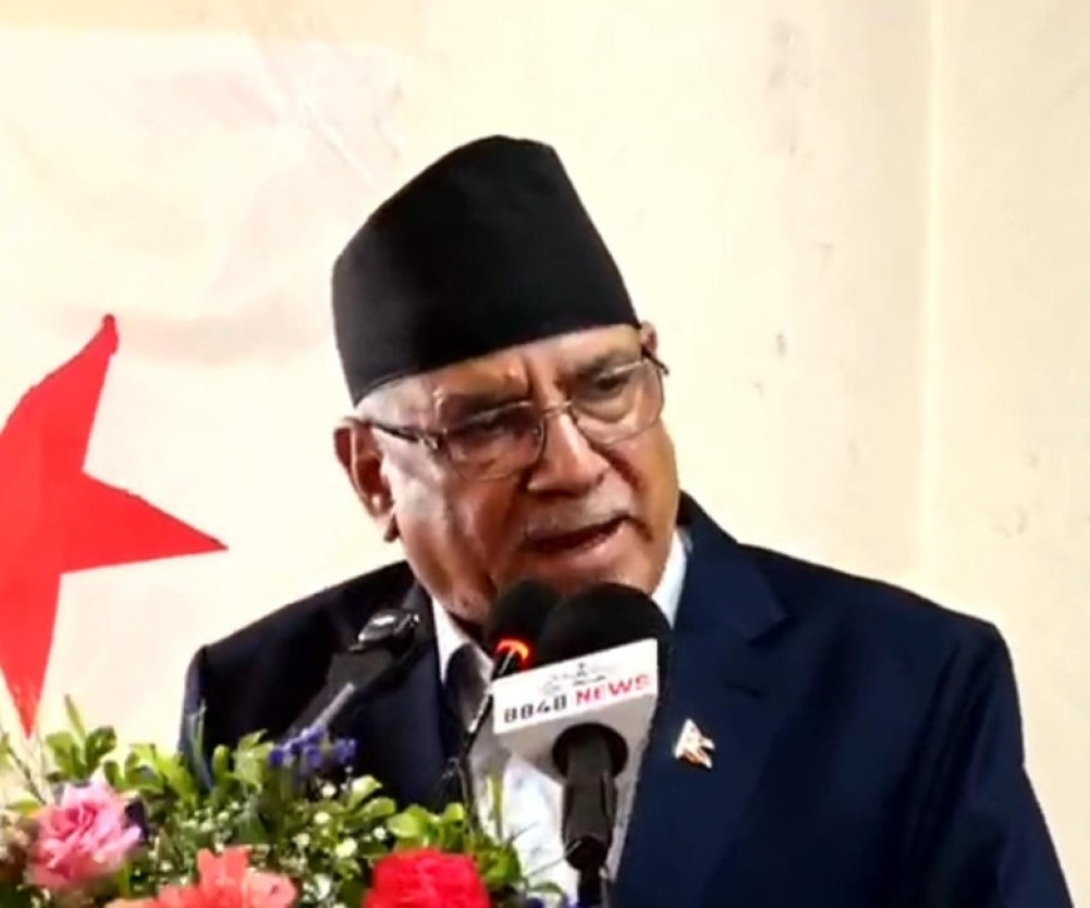 Government is moving towards destroying the Constitution and the Republic: Dahal