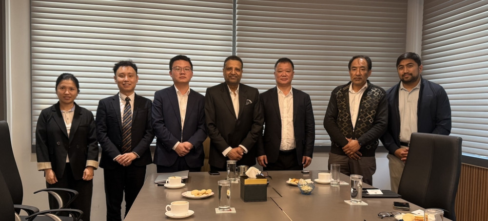Yi, Chairman of Chinese medical equipment company Komen, visits Nepal
