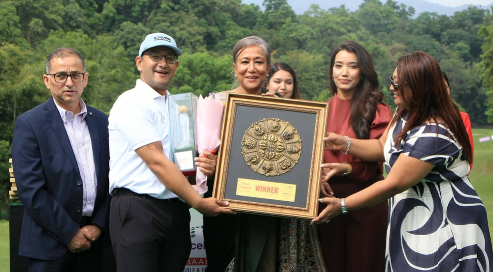 Ujjwal wins the Golden Golf Ball Award