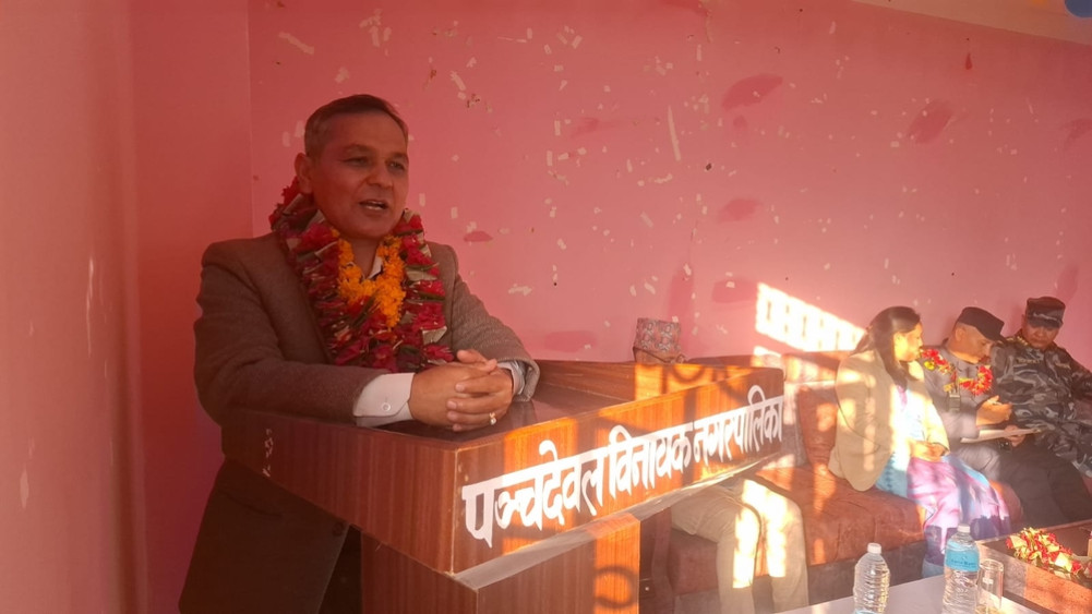 We will stop attempts to vote in the name of the deceased and occupy booths: Home Minister