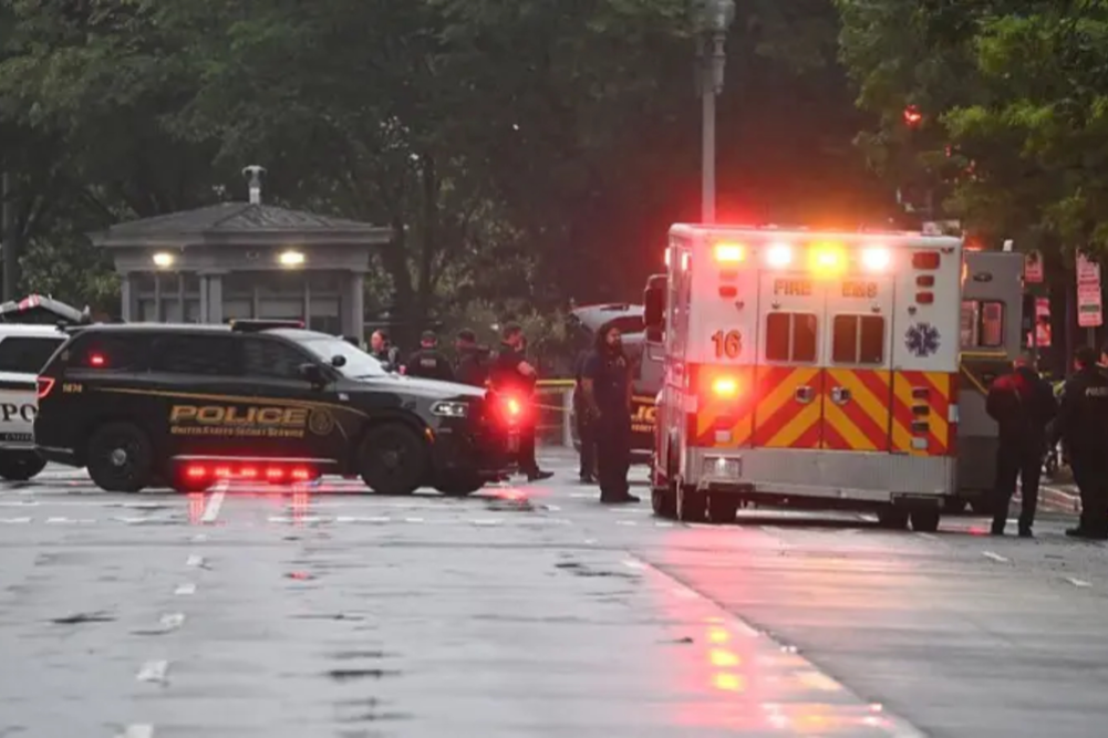 Gunman shot dead near White House, Trump safe