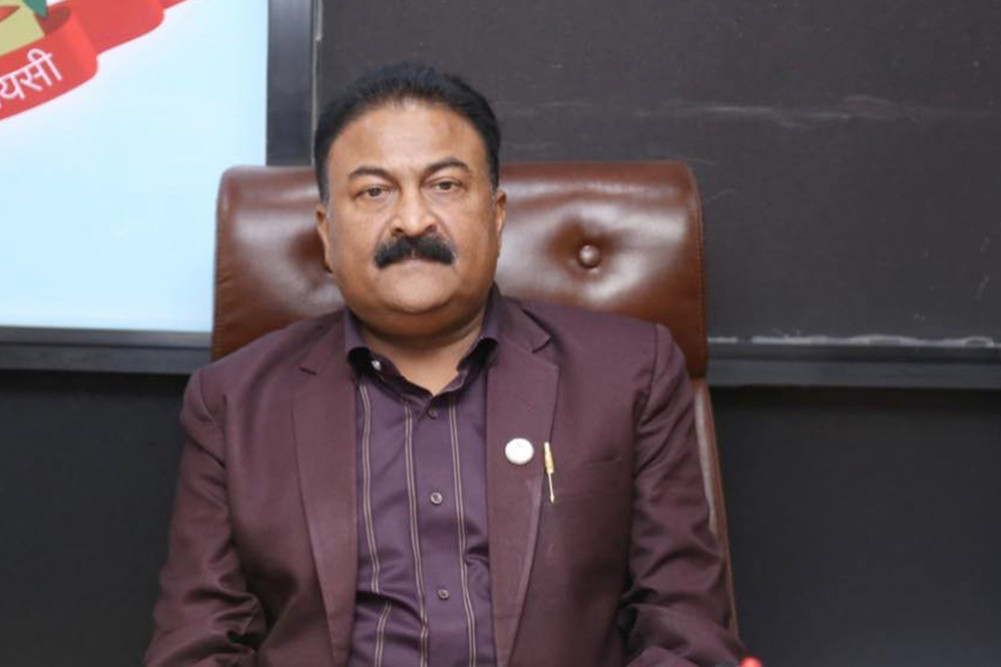 Order to demand Rs 5 million bail from former minister Gupta
