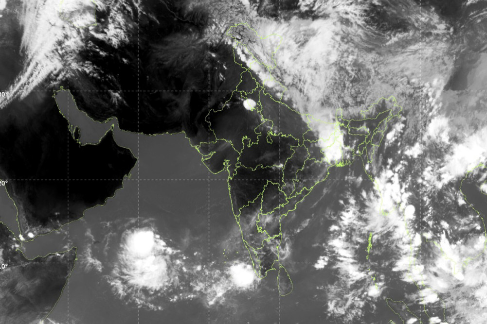 Further signs of weakening monsoon in India, department revises forecast