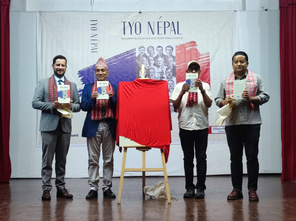 'That Nepal' translated into French