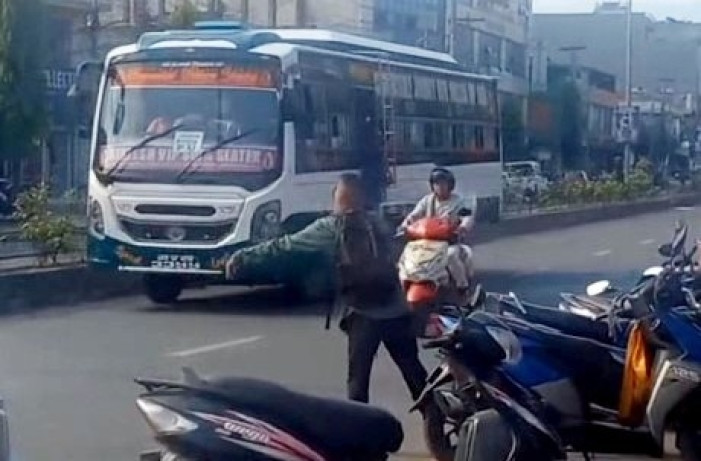 Action taken against those who fail to stop buses for people with intellectual disabilities