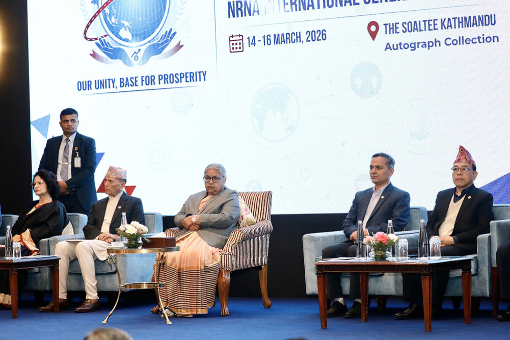 Prime Minister calls on expatriates to invest