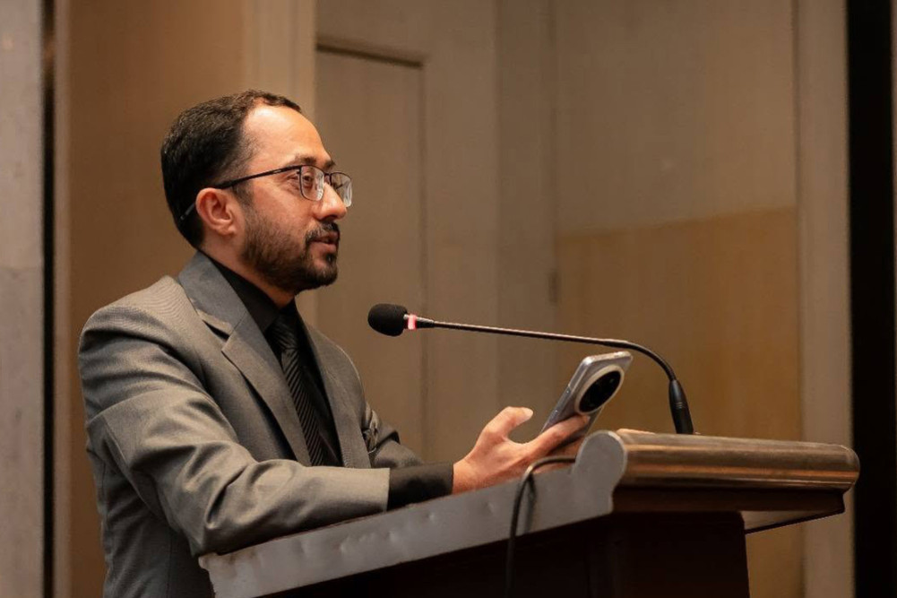 Monetary policy should strike a balance between high economic growth and stability: Acting Governor Pandit
