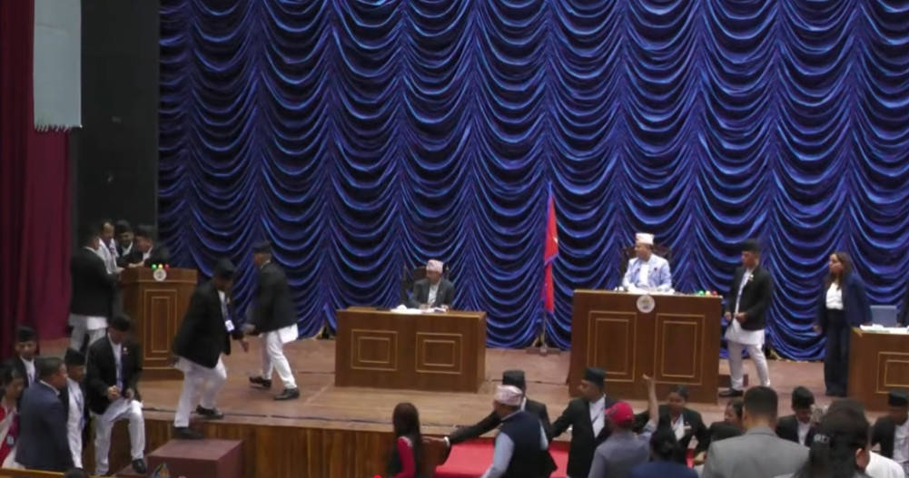 Tension in Koshi Provincial Assembly, former Chief Minister Rai climbs rostrum to drop microphone