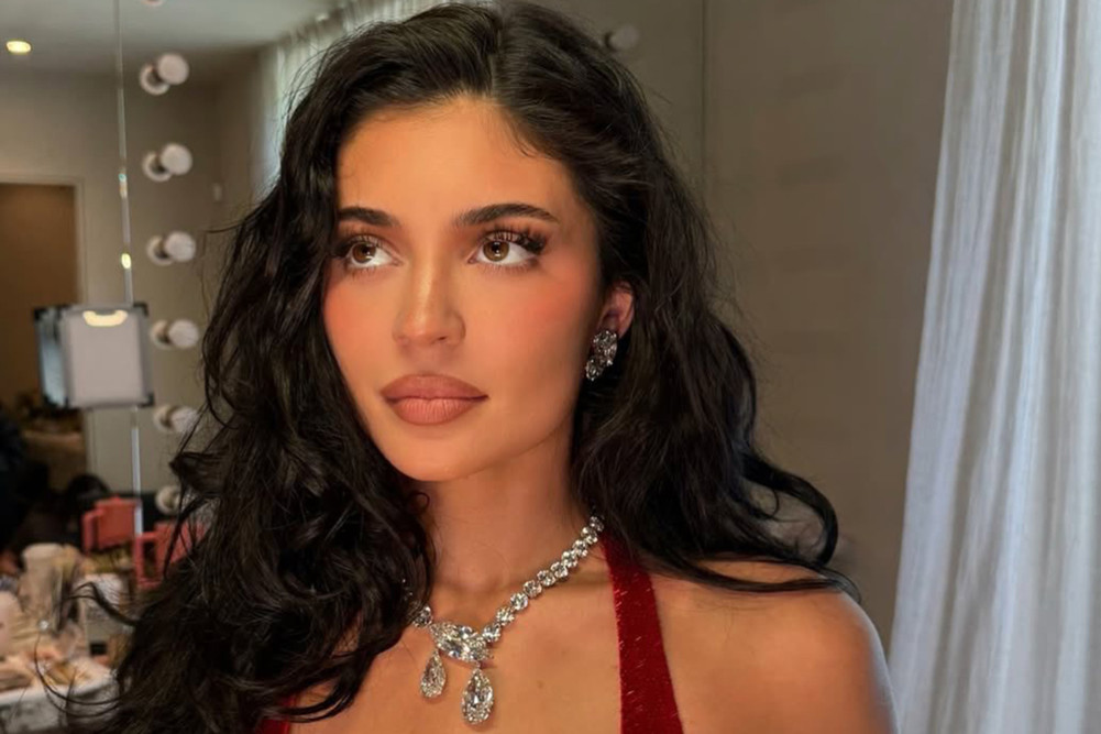 Why did millions of celebrities suddenly lose their Instagram followers?