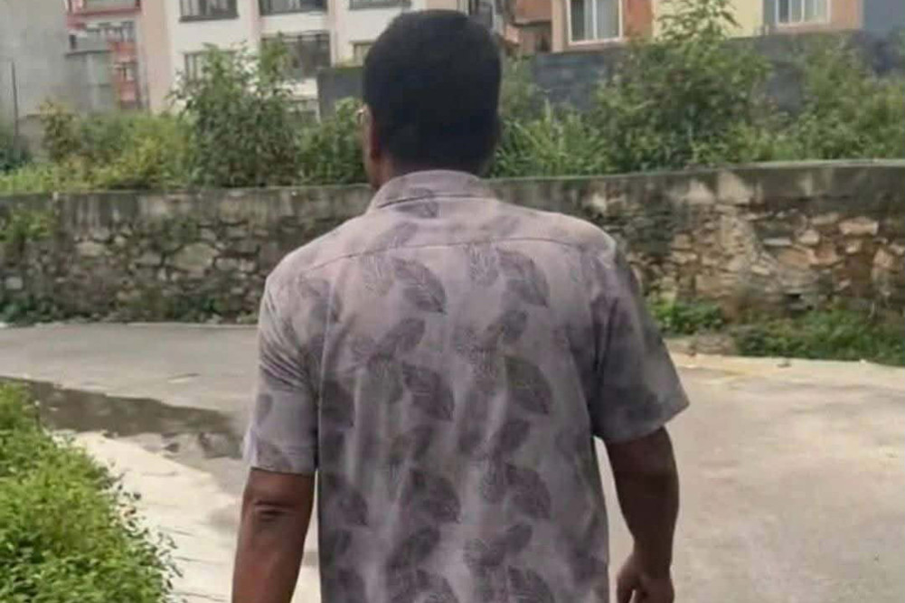 Permission to detain a man for 5 days for exposing his private parts in a public place