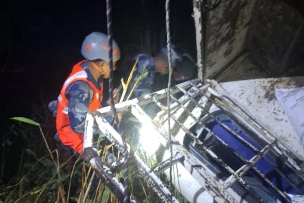 Jeep accident in Parbat: Driver dies
