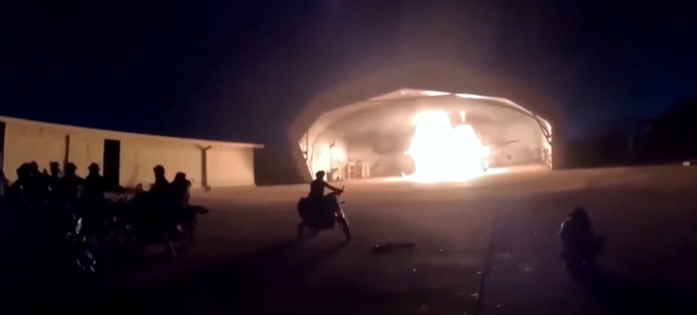 ISIS attacks Niger airport, footage released of militants walking between passenger planes, causing explosions