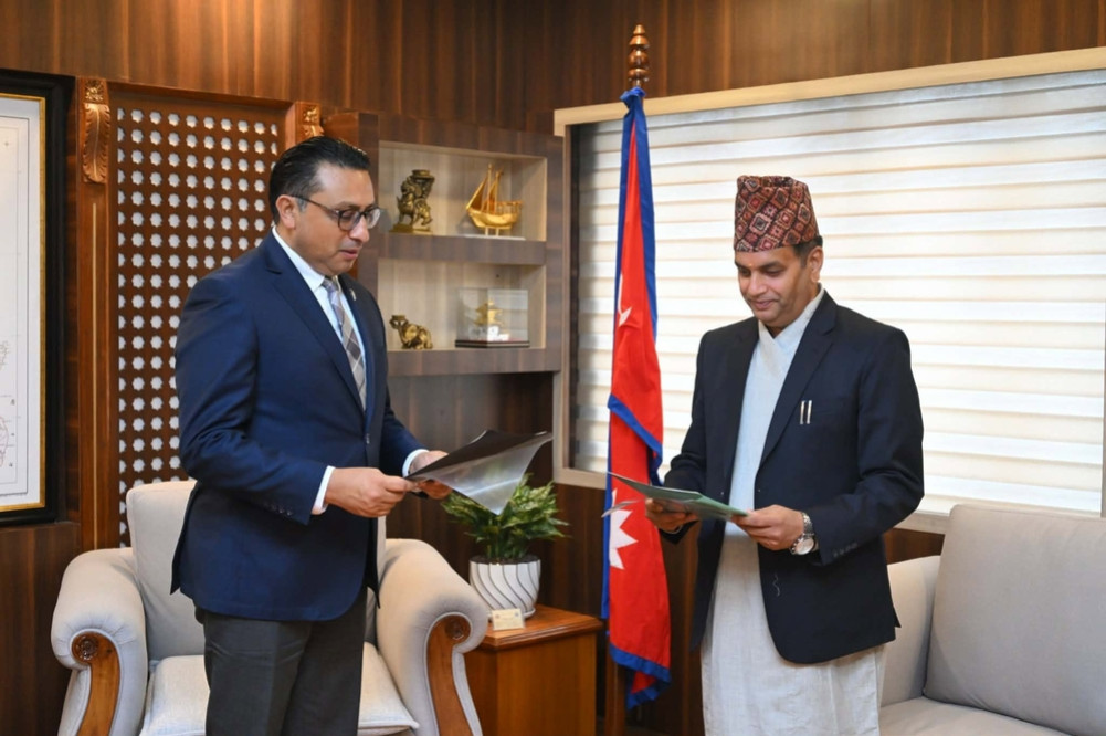 Finance Minister Wagle directs Chairman Bhatta to reform capital market