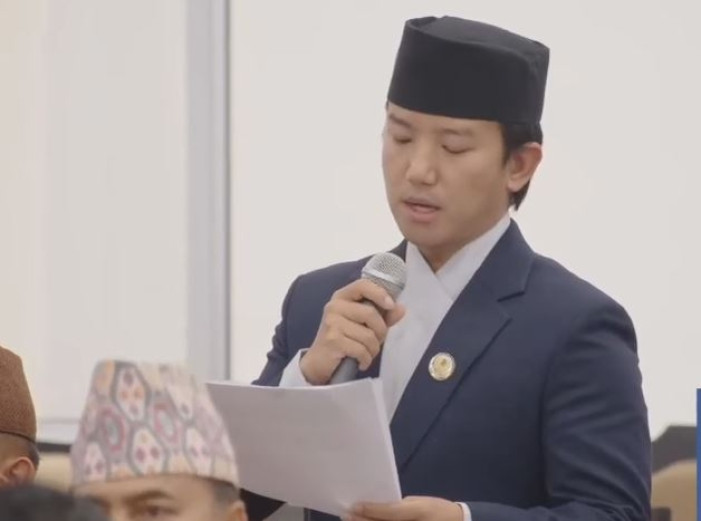 Government should talk to India to remove obstacles to tea exports: Suhang Nembang