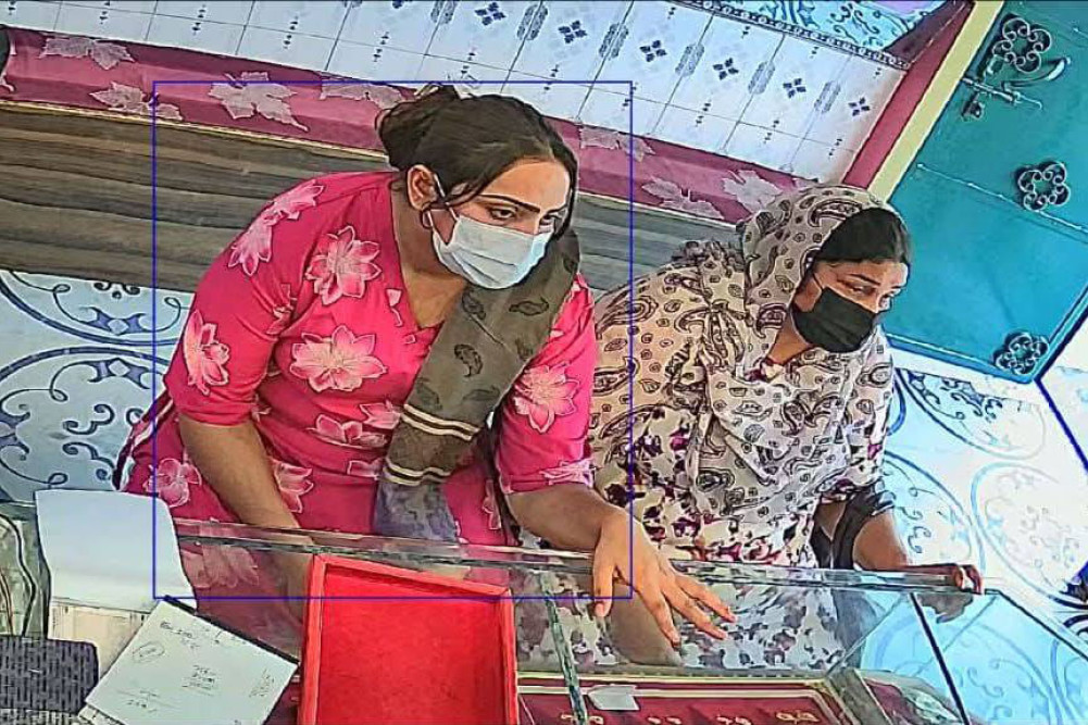 Four Pakistani nationals remanded in custody on gold theft charges