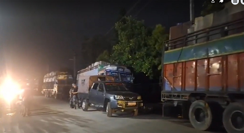 Armed Police seize 10 trucks carrying junk from Sanepa