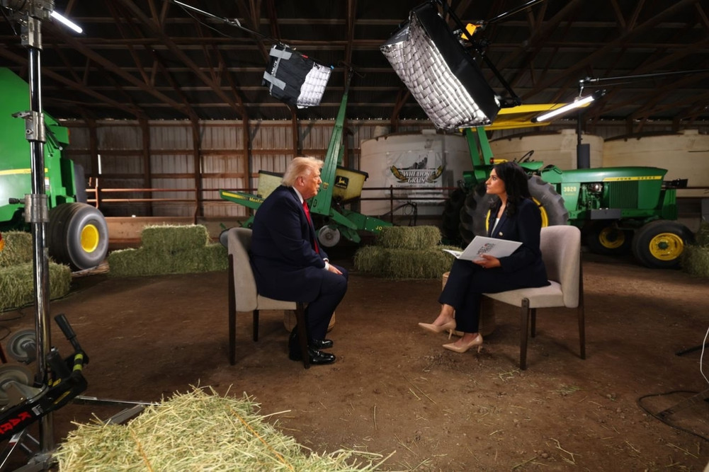 Trump stood up in the middle of an interview, why does he repeatedly get annoyed with reporters?