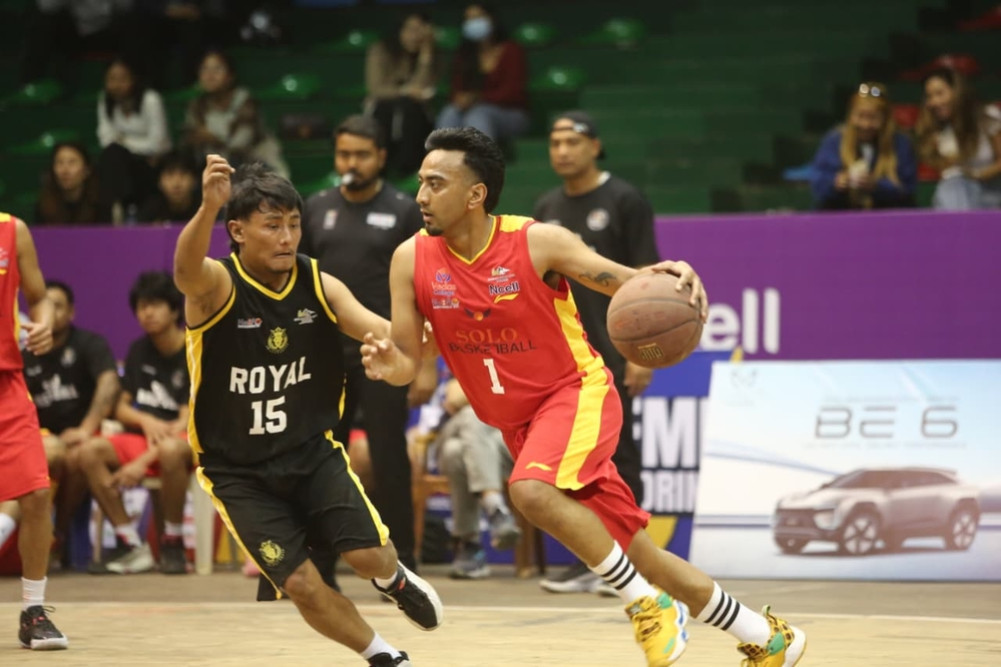 Solo and Playbox win in basketball league